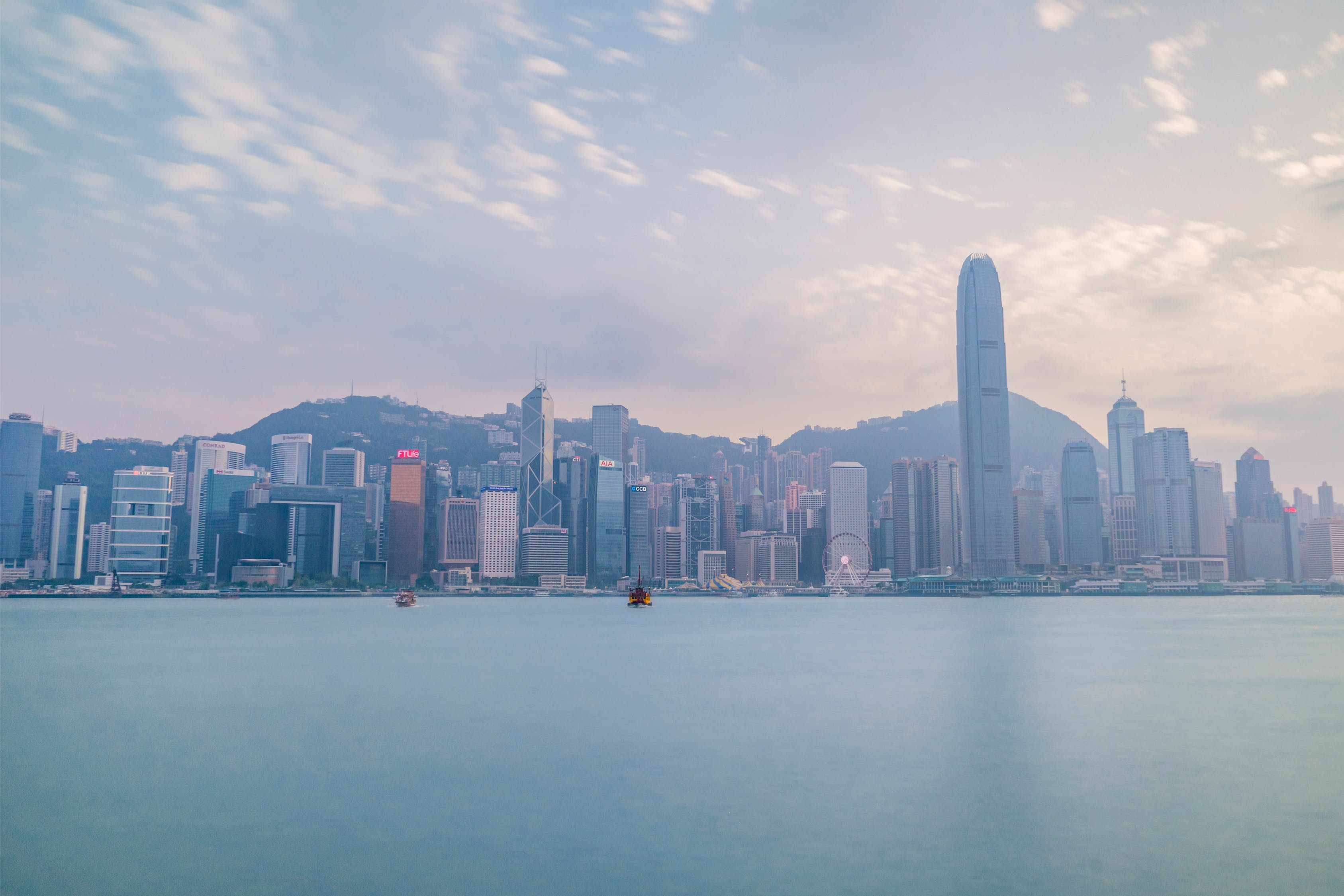 Hong Kong’s asset and wealth management business reaches HK$23,955
